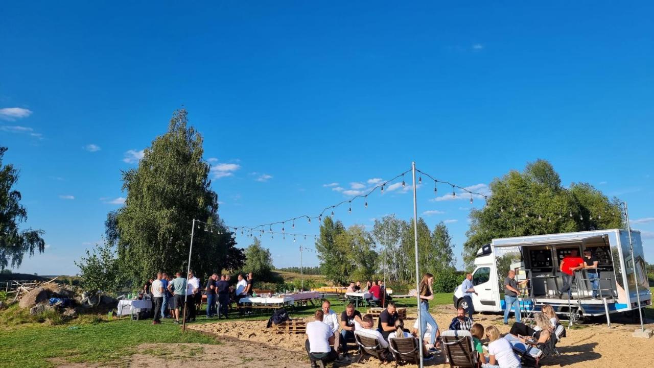Gniazdo W Felicjanowie Uniejow Exterior foto